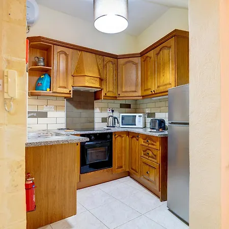 Apartment Traditional Maltese Townhouse, Roof Terrace And Views *