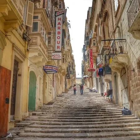Cosy Maltese Townhouse Roof Terrace And Views Casa vacanze Senglea