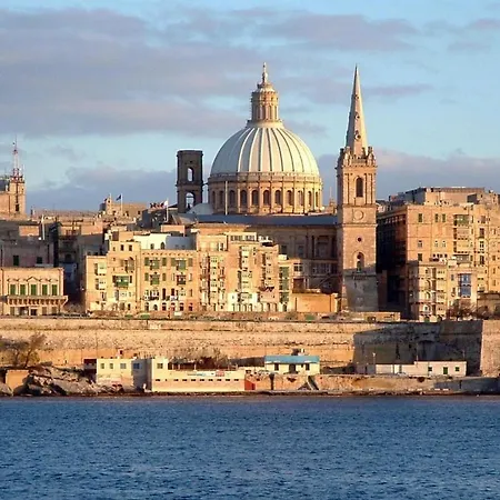 Apartment Traditional Maltese Townhouse, Roof Terrace And Views Senglea