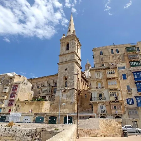 בית נופש Cosy Maltese Townhouse Roof Terrace And Views סנגלאה