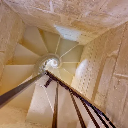Cosy Maltese Townhouse Roof Terrace And Views Senglea